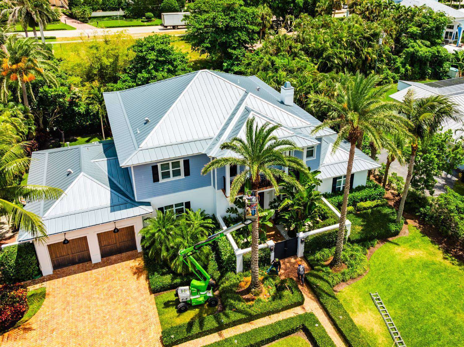 Estate management and tree services for luxury property in West Palm Beach, FL